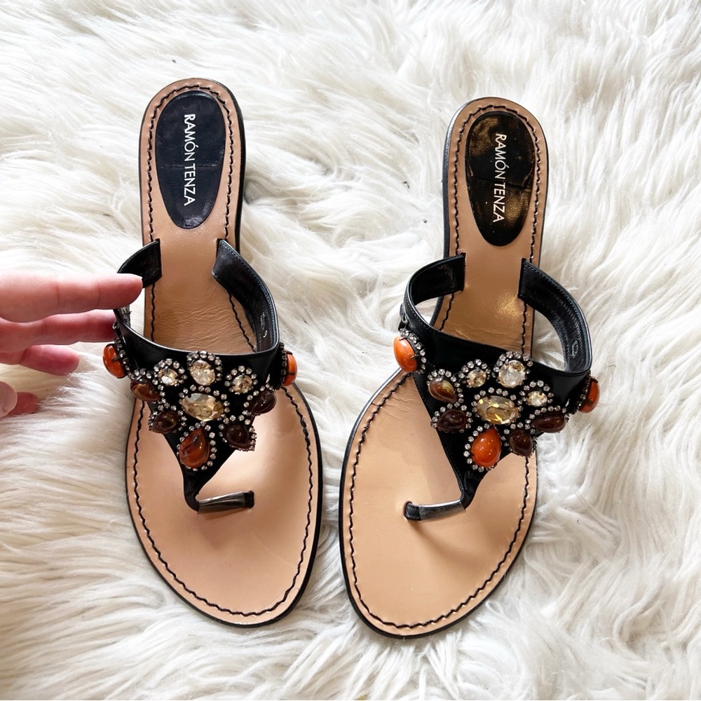 Ramon Tenza Black Leather Jeweled Lucretia Thong Heeled Sandals Size 9 M NEW